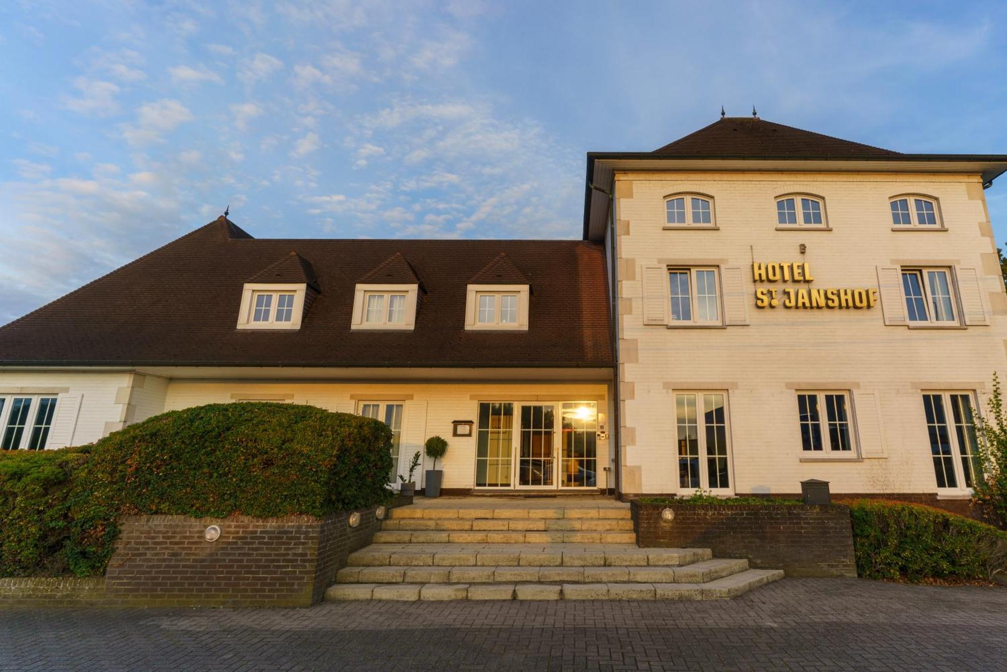 St-Janshof Hotel Waregem Bagian luar foto