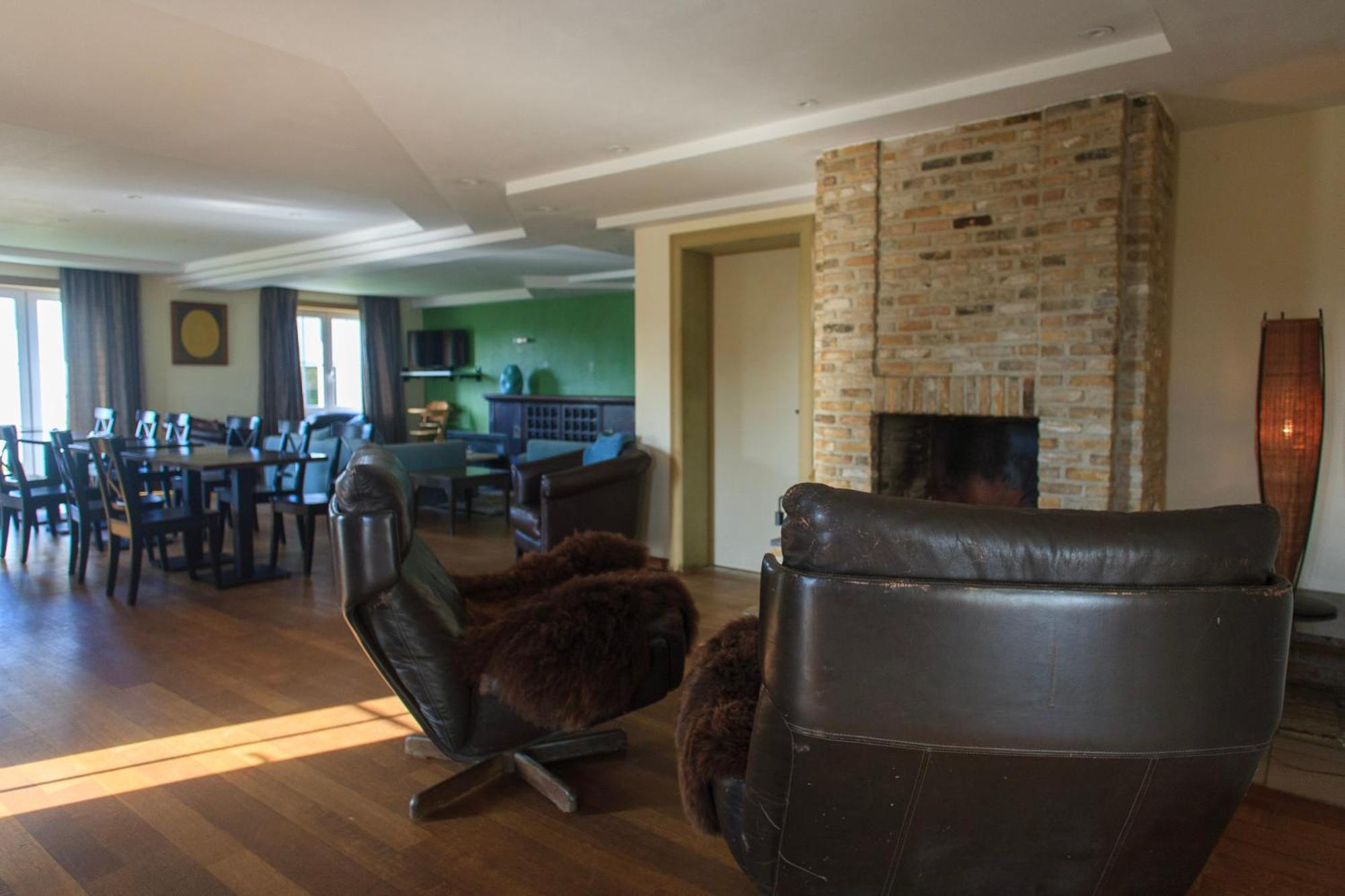 St-Janshof Hotel Waregem Bagian luar foto