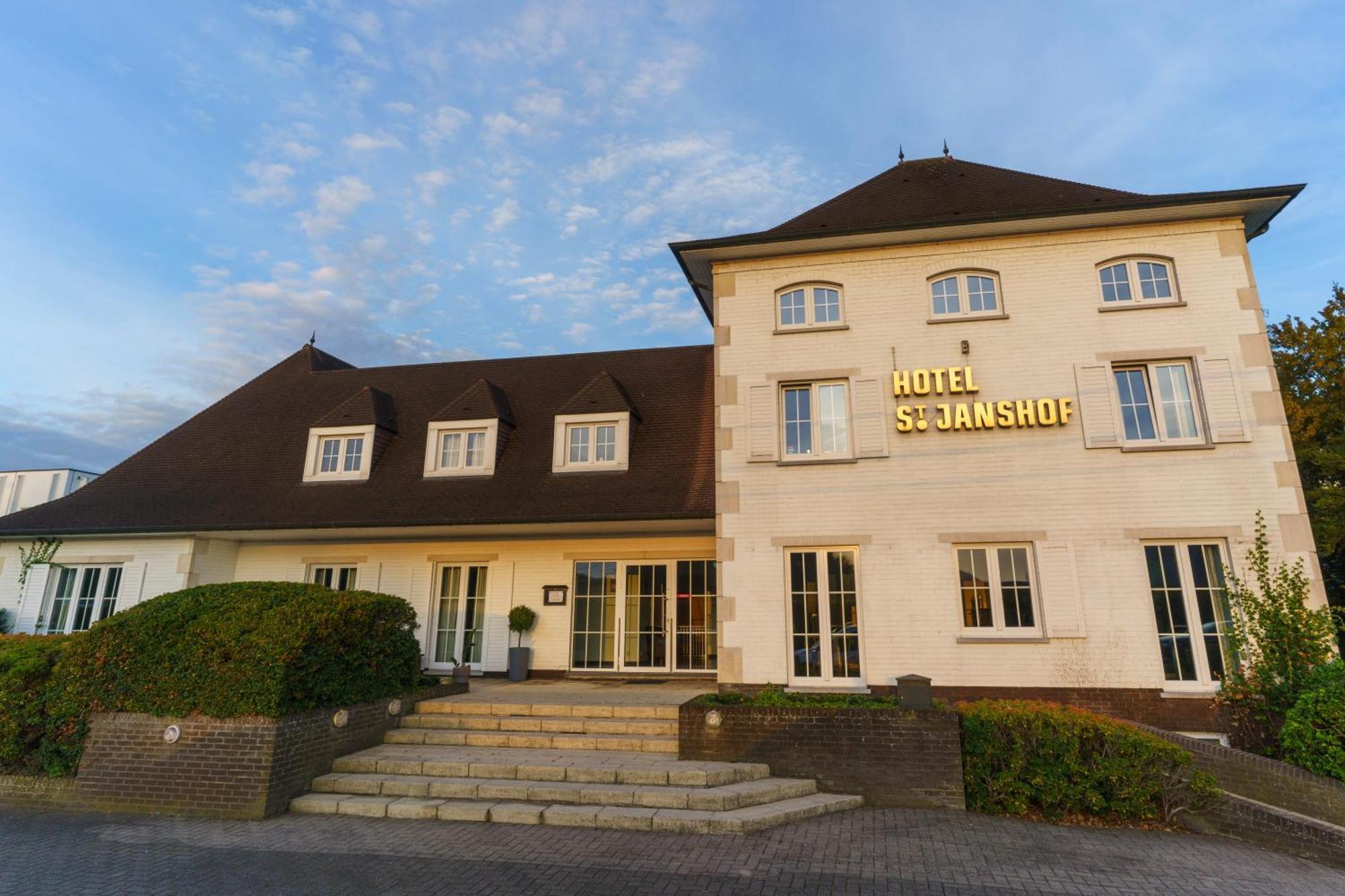 St-Janshof Hotel Waregem Bagian luar foto