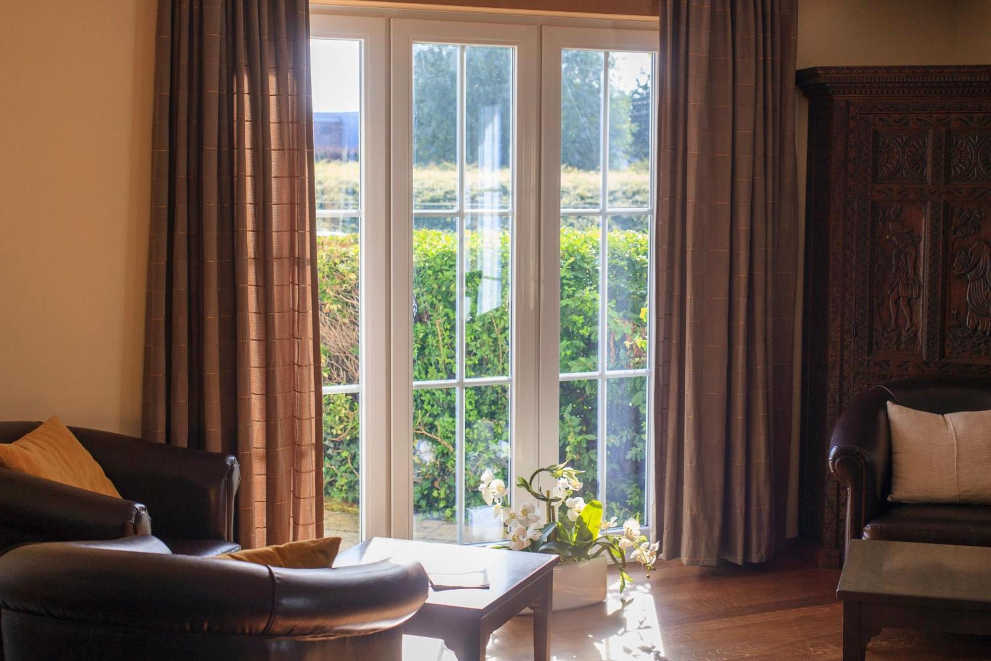 St-Janshof Hotel Waregem Bagian luar foto