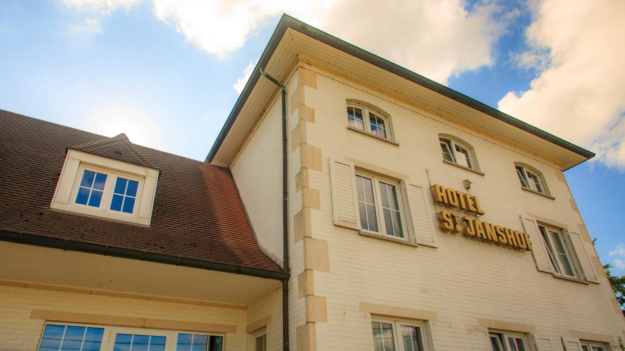 St-Janshof Hotel Waregem Bagian luar foto