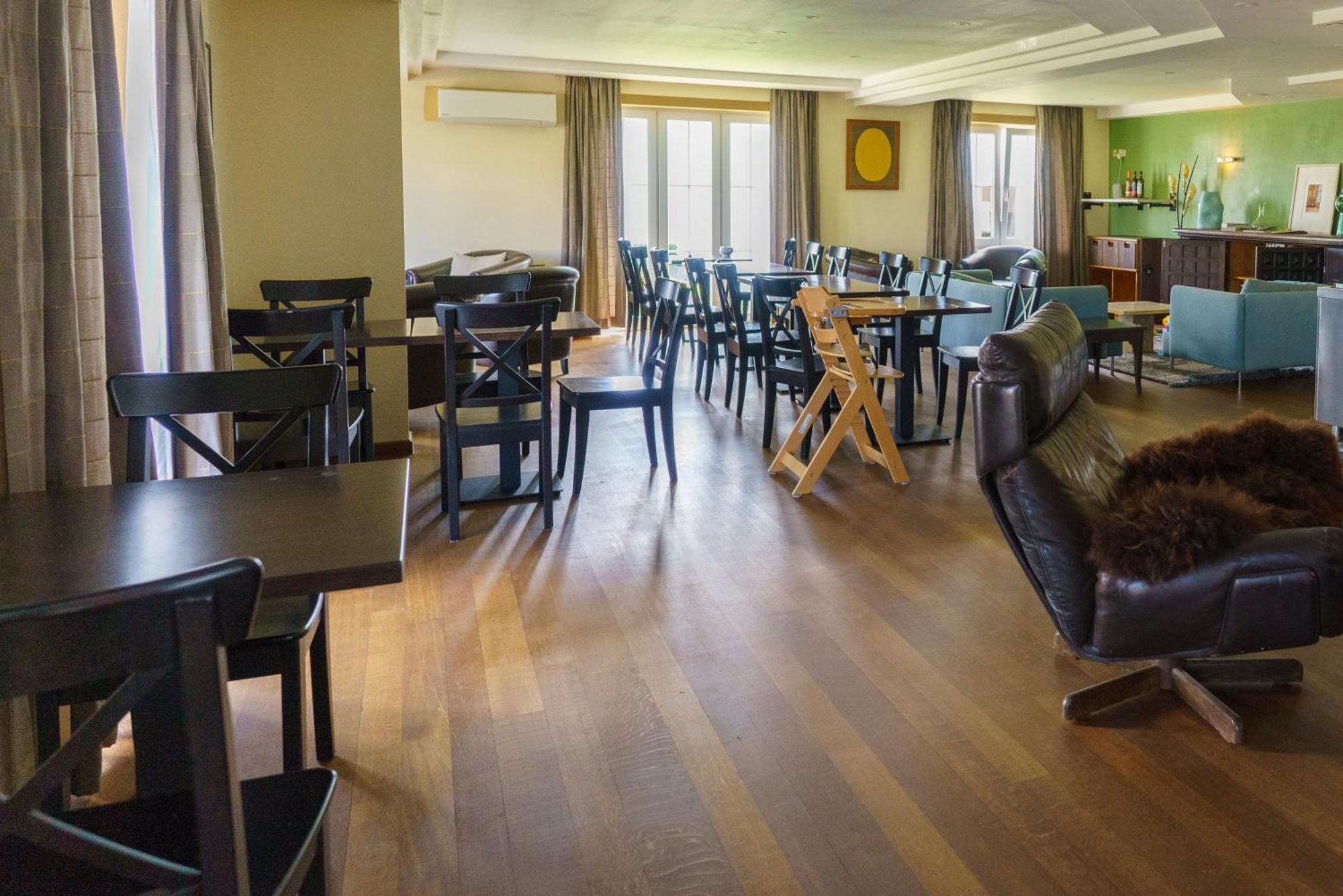 St-Janshof Hotel Waregem Bagian luar foto