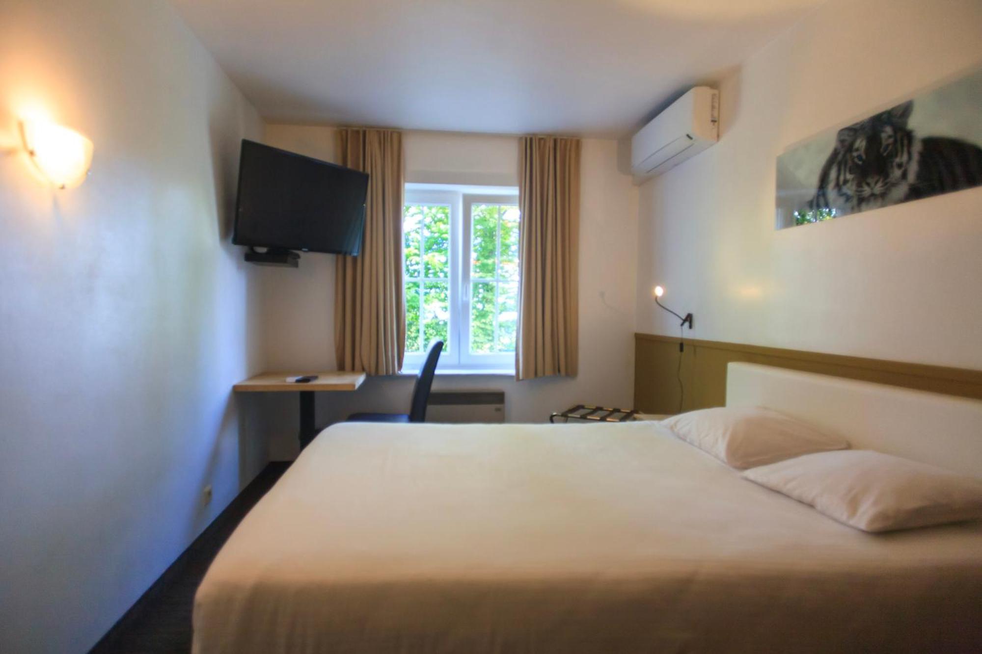St-Janshof Hotel Waregem Bagian luar foto